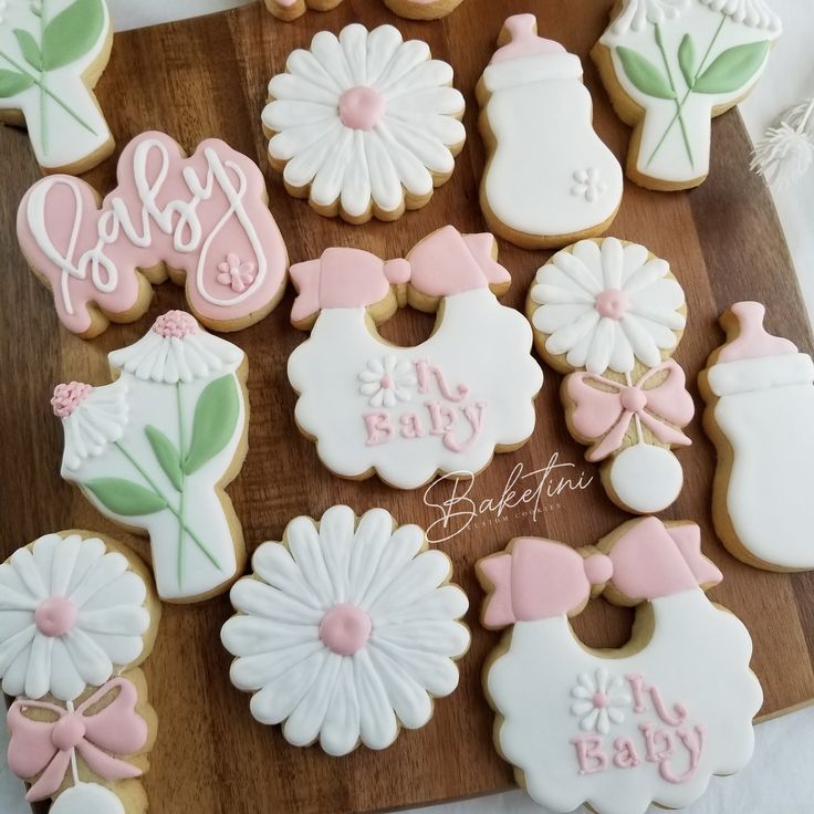 Charming Pastel Floral Cookies Perfect for Baby Celebrations.