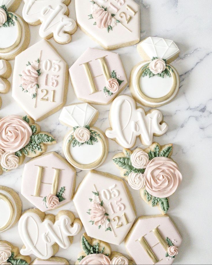 Elegant Decorative Cookies for Romantic Wedding Celebrations.