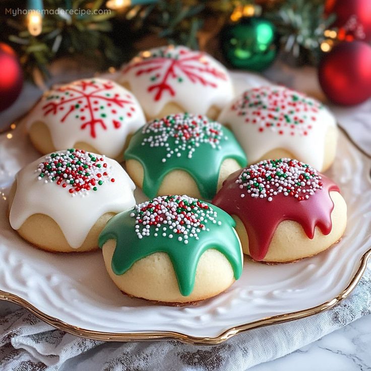 Festive Holiday Cookies: Colorful Treats with Cheerful Designs and Icing.