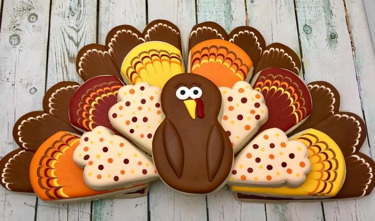 Festively Decorated Turkey-Shaped Cookies with Vibrant Feathers for Thanksgiving