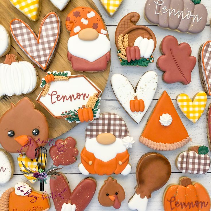 Autumn-Themed Cookies: Intricate Designs and Cozy Colors for Celebrations.