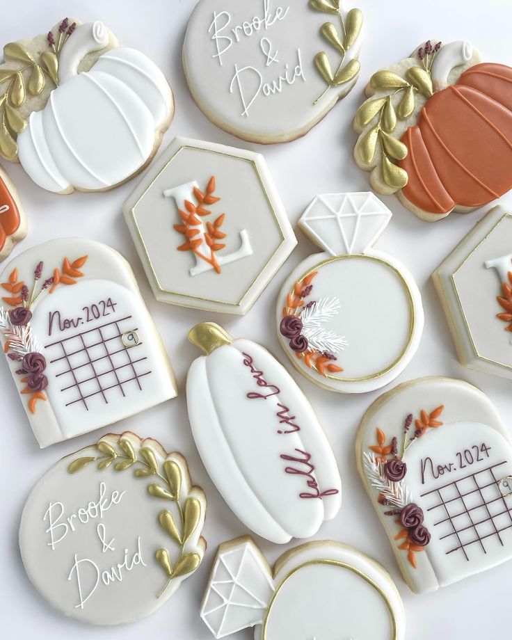 Autumn-Themed Decorative Cookies: Festive Designs with Elegant Pumpkins and Warm Colors