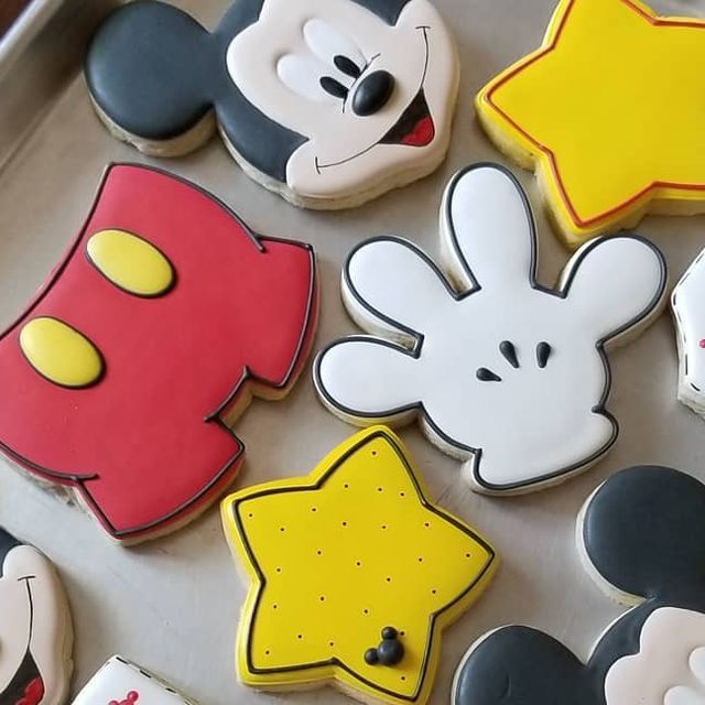 Vibrant Cartoon-Inspired Cookies: Whimsical Designs for Celebrations.