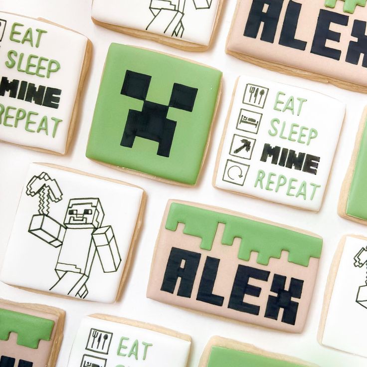 Vibrant Cookie Designs Inspired by Iconic Gaming Elements