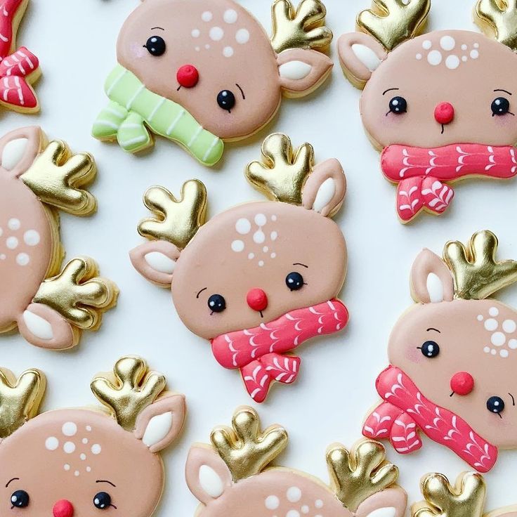 Whimsical Reindeer Cookies: Inspiring Festive Treats and Seasonal Nail Art.