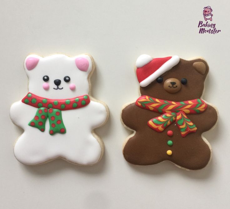 Festive Holiday Cookies Adorned with Polar and Brown Bear Designs