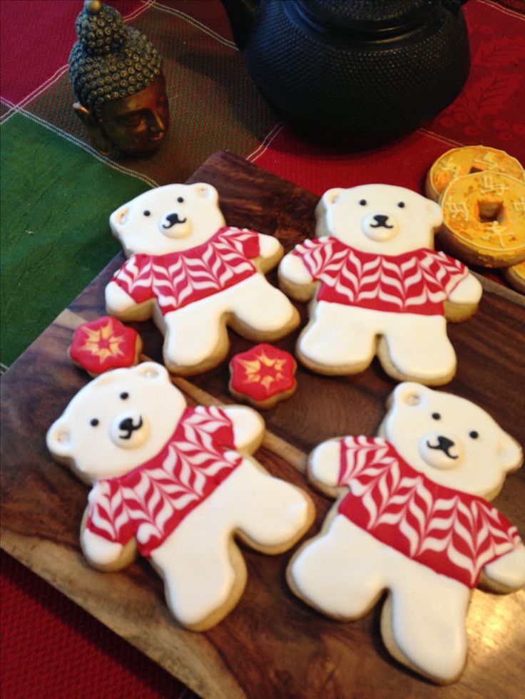 Whimsical Bear-Shaped Cookies Dressed in Festive Attire Brighten Any Gathering.