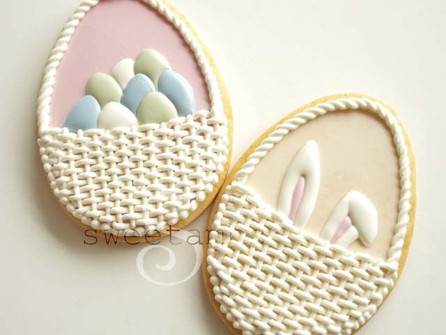 Charming Easter Cookies with Intricate Designs and Pastel Colors