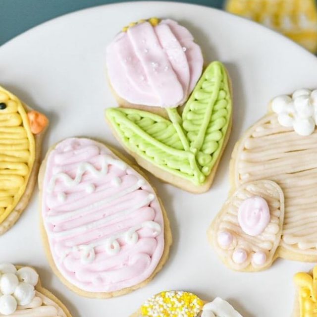 Spring-Inspired Floral Cookie Designs Celebrate Seasonal Joy.