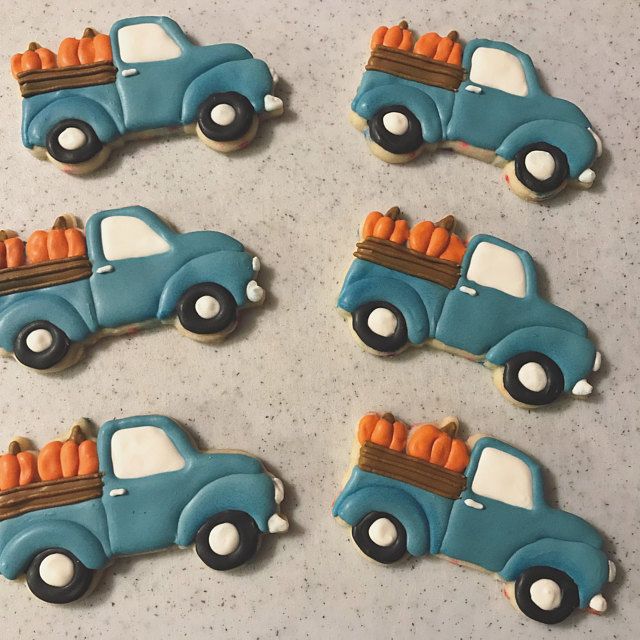 Charming Vintage Truck Cookie Designs for Cozy Autumn Celebrations