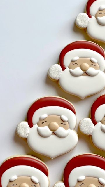 Whimsical Santa Face Cookies: Festive Decorations for Creative Holiday Baking