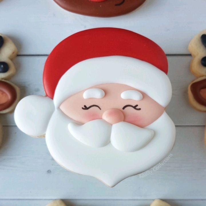 Charming Santa Cookie Design for Joyful Holiday Celebrations.