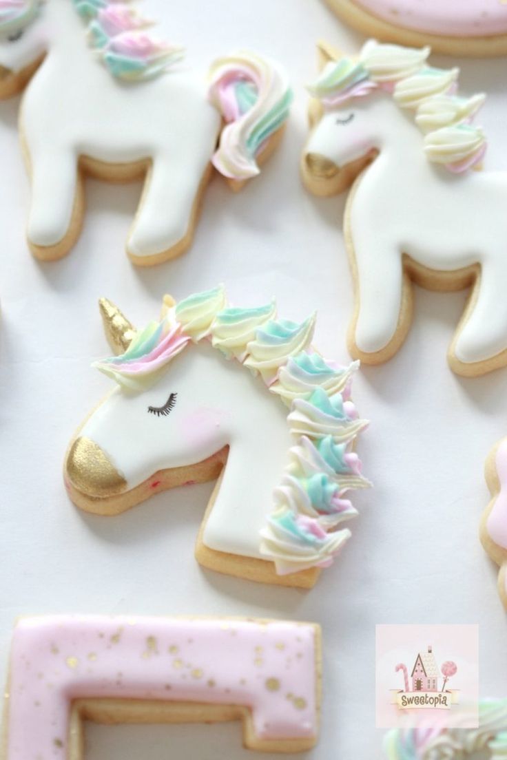 Enchanting Pastel Unicorn Cookies for Celebrations.