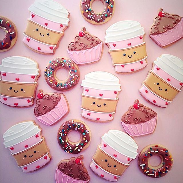 Whimsical Dessert-Inspired Cookie Designs for a Playful Nail Aesthetic.