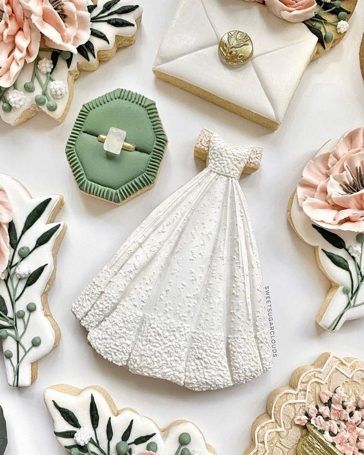 Charming Elegant Cookie Designs Inspired by Delicate Wedding Dresses and Pastel Floral Elements