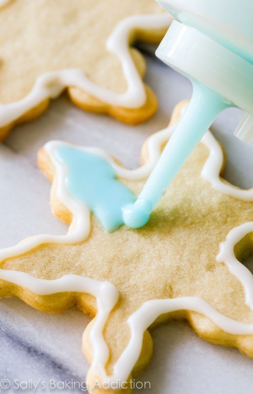 Festive Snowflake Sugar Cookies: Intricately Iced Delights for Seasonal Celebrations