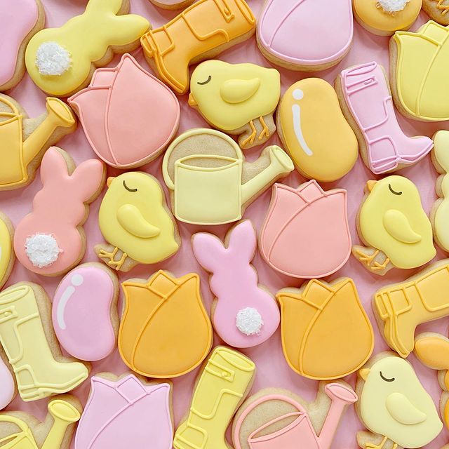 Delightful Spring-Themed Colorful Cookies in Pastel Hues