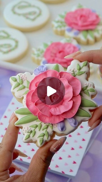 Intricate Floral Cookie Design Inspiring Elegant Nail Art Creativity.