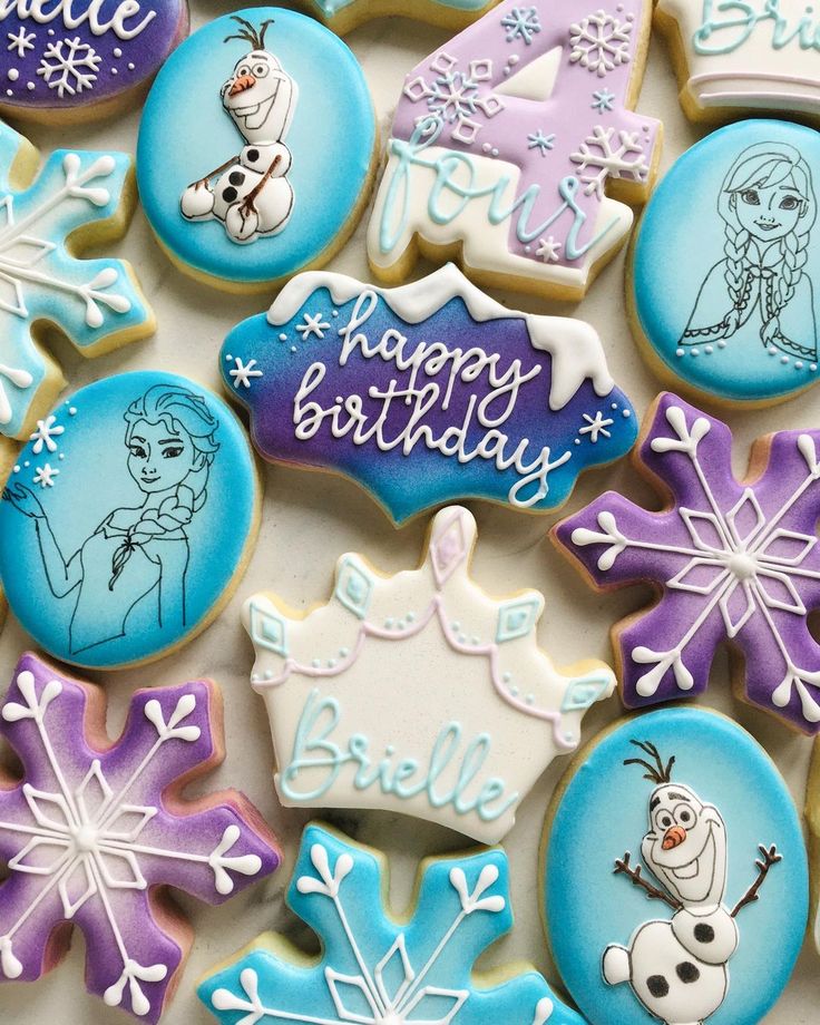 Winter-Themed Decorative Cookies Inspired by Animated Film Characters