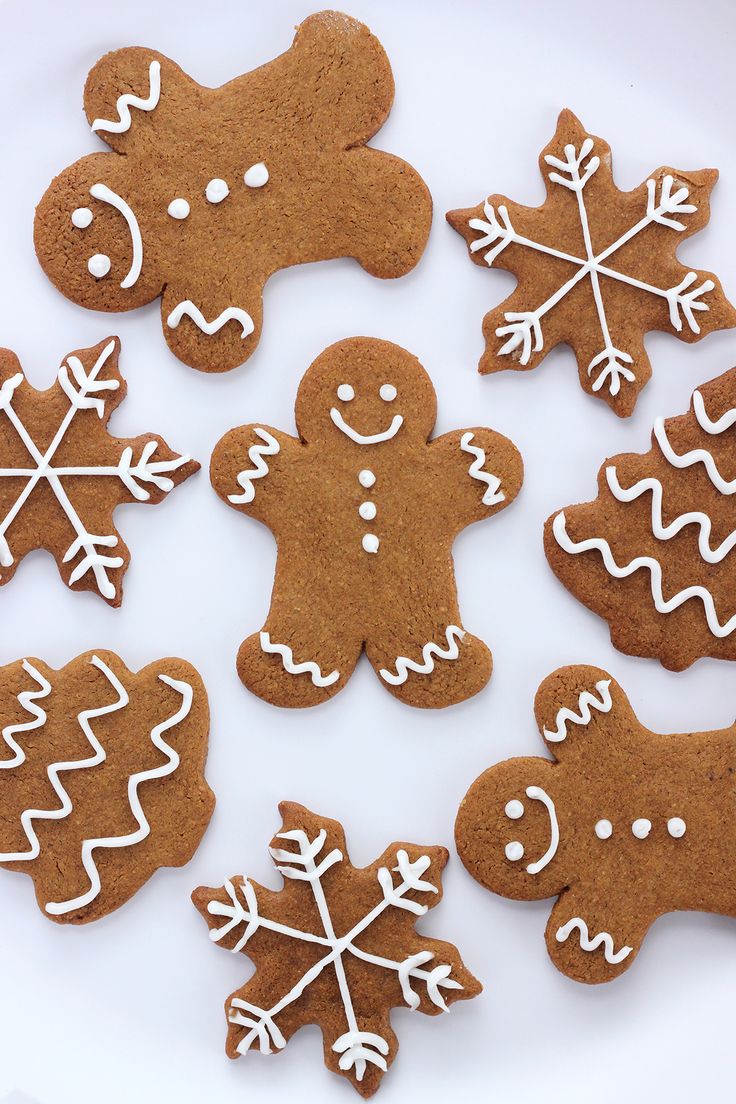 Festive Gingerbread Cookies: Whimsical Snowflakes and Cheerful Designs for Holiday Gatherings.