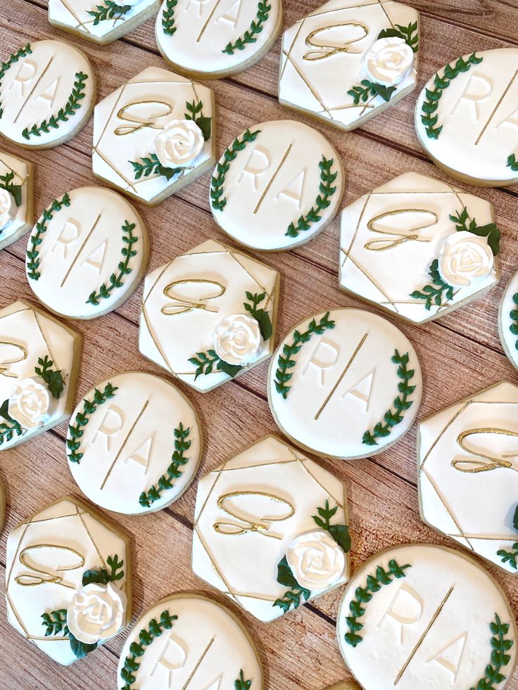 Sophisticated Elegant Cookie Designs with Floral Accents and Gold Embellishments