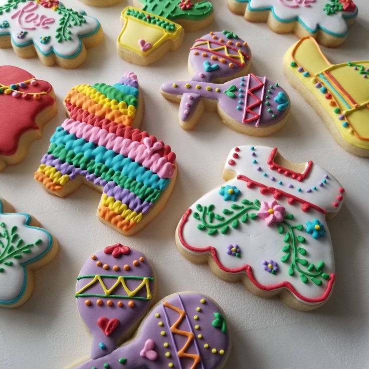 Festive and Playful: Artistic Cookie Designs with Vibrant Icing Patterns