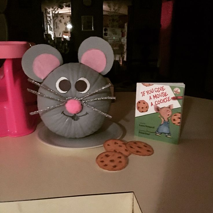 Whimsical Pumpkin Mouse Decoration for Children's Events