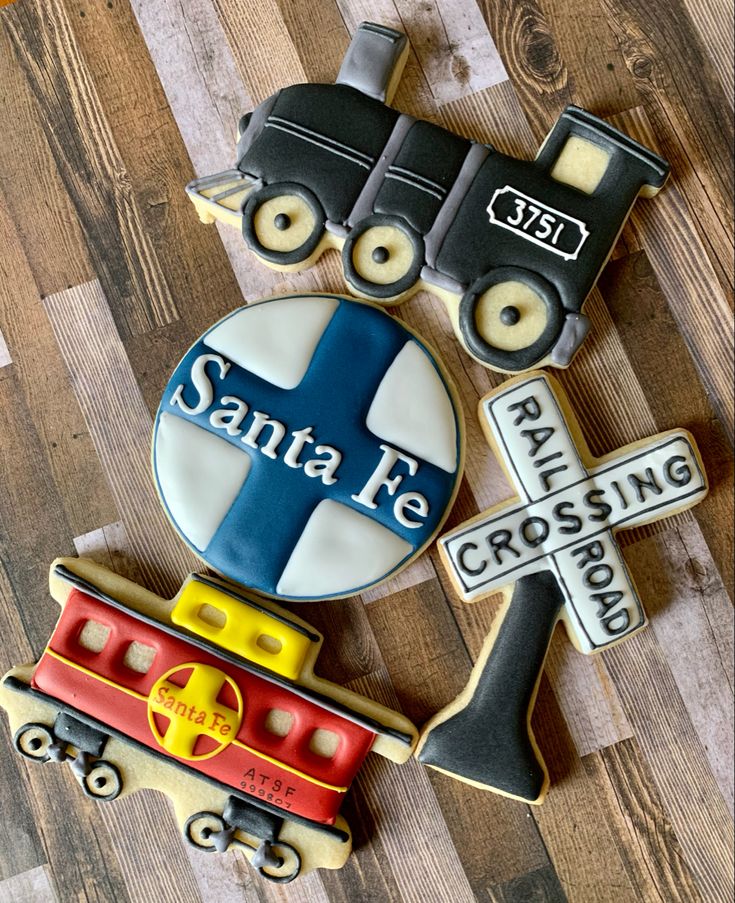 Nostalgic Decorative Train-Themed Cookies for Enthusiasts and Celebrations.