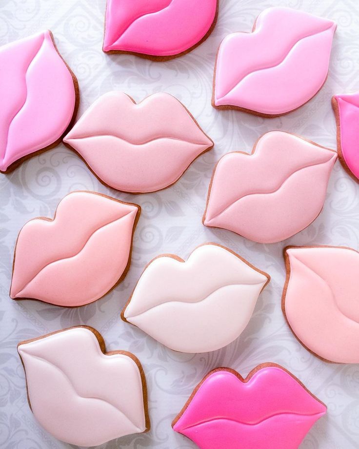 Valentine Lips Cookies Decorated