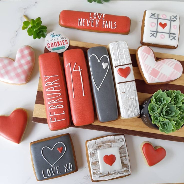 Charming Heart-Themed Cookies in Vibrant Colors for Romantic Celebrations.