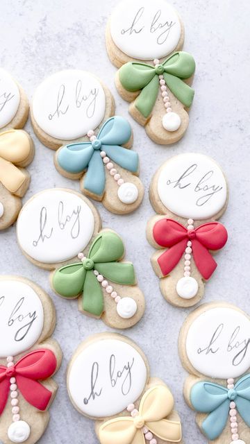 Elegant Bow-Adorned Colorful Cookies for Themed Celebrations.