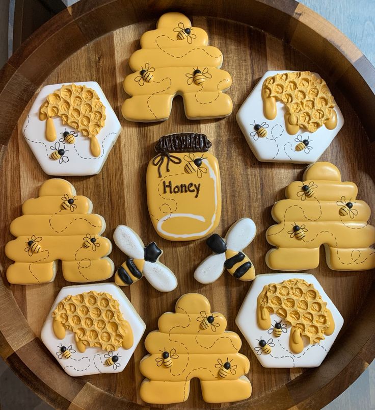 Charming Honey-Themed Cookies Perfect for Nature-Inspired Celebrations