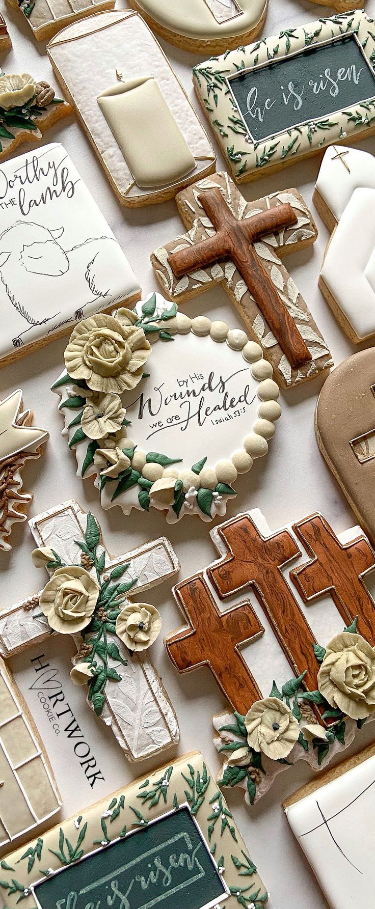 Intricate Decorative Cookies: Festive Designs and Harmonious Colors Create a Serene Atmosphere.