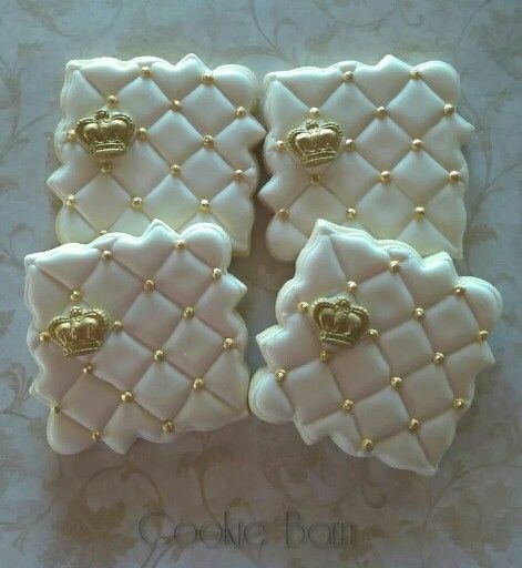 Regal Quilt-patterned Cookies with Crown Motif for Royal Celebrations