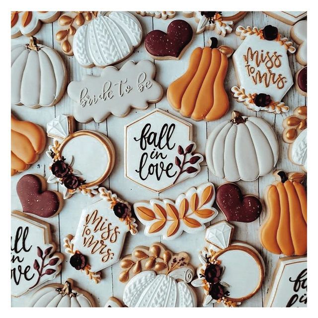 Cozy Autumn Cookies: Warm Colors and Whimsical Designs for Seasonal Celebrations.