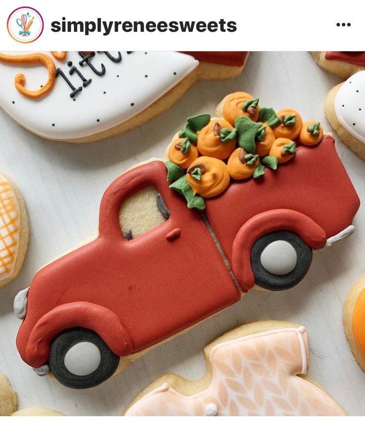 Charming Vintage Truck Cookie Design with Vibrant Autumn Colors and Pumpkins.