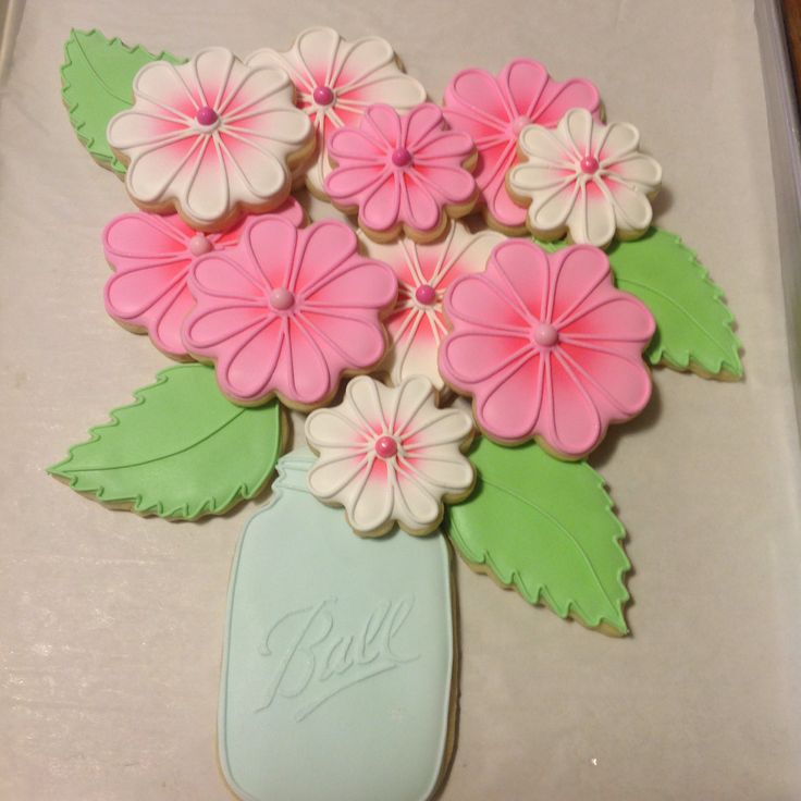 Pastel Floral Cookie Arrangement: Springtime Nail Art Inspiration