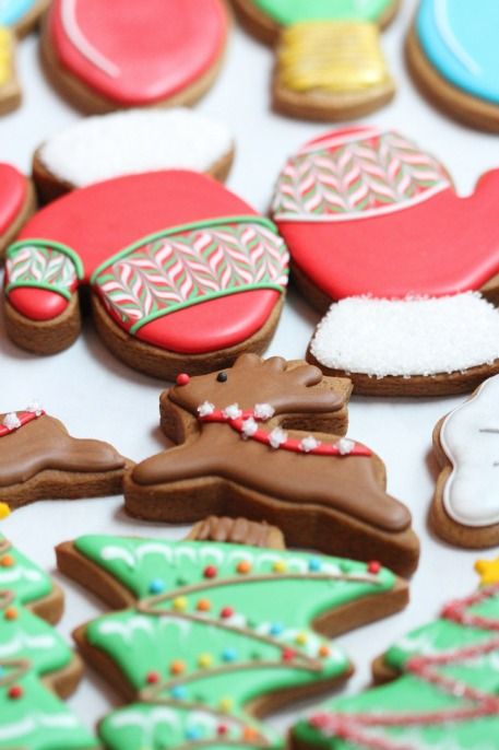 Vibrant Holiday Cookies: Festive Designs for Joyful Celebrations.