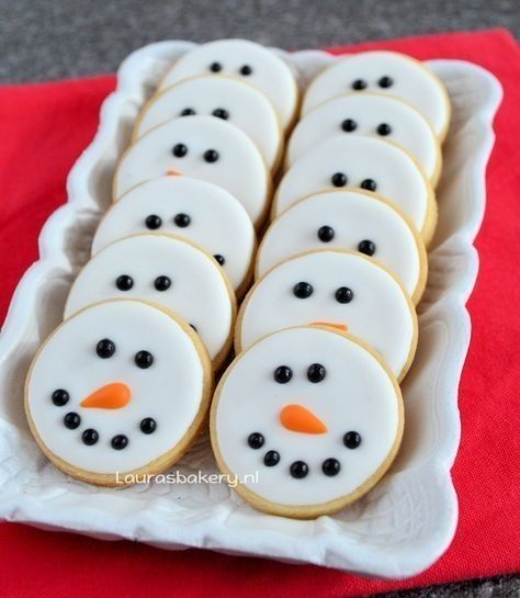 Delightful Snowman Cookies: Festive Treats for Holiday Celebrations