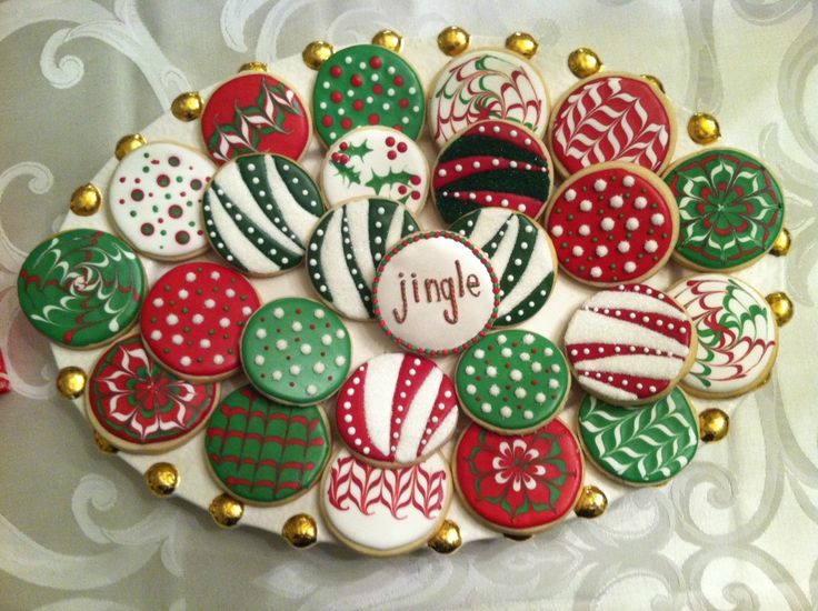 Festive Decorative Cookies: Vibrant Holiday-Inspired Designs