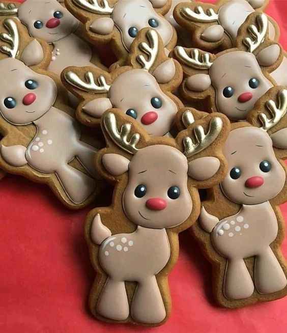 Charming Festive Reindeer Cookies: Whimsical Treats for Holiday Celebrations.