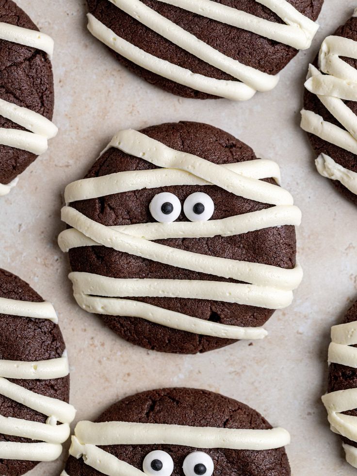 Mummy-Inspired Chocolate Cookies: Spooky Delights for Halloween Festivities