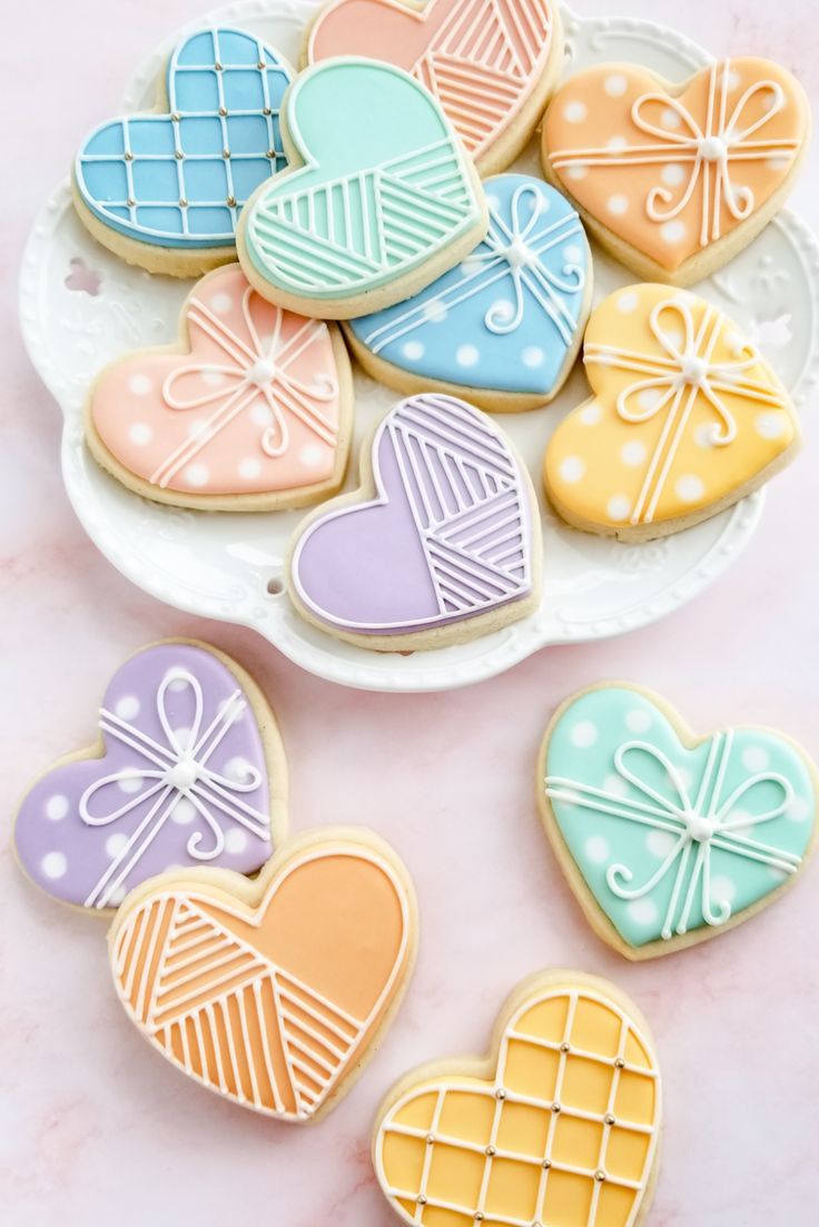 Festive Heart-Shaped Cookies: A Colorful Icing Display Inspiring Creative Celebrations.