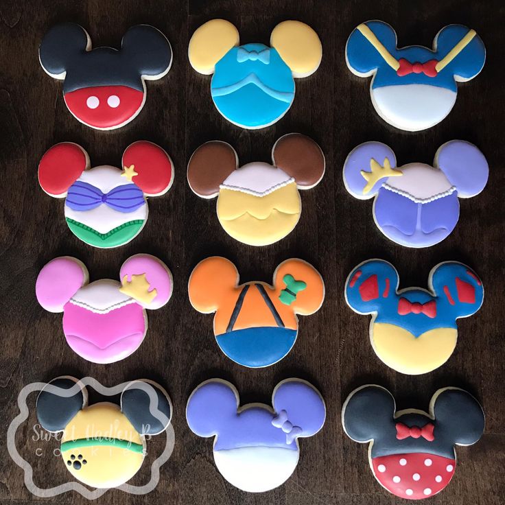 Whimsical Disney-Inspired Cookies Featuring Iconic Character Designs.