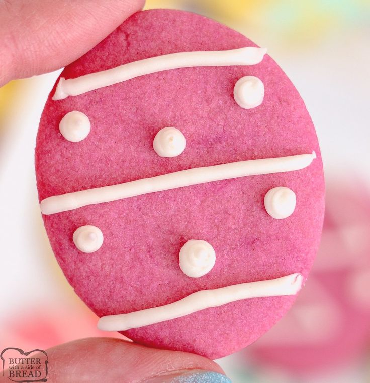 Vibrant Egg-Shaped Cookie Design with Whimsical Patterns