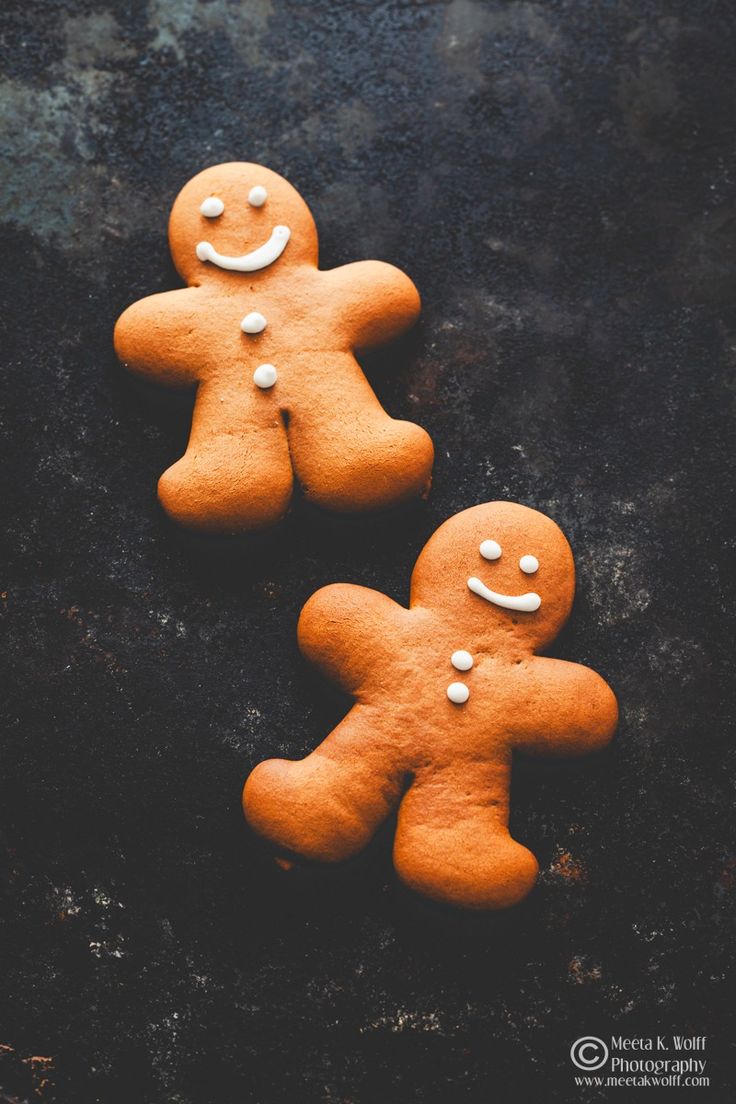 Cheerful Gingerbread Men Cookies: Festive Treats for Holiday Celebrations.