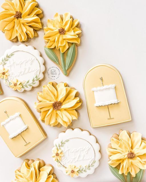 Charming Floral-Themed Cookies: Vibrant Designs for Celebrating Special Occasions.