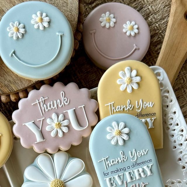 Whimsical Floral Decorated Cookies: Cheerful, Colorful Treats for Celebrations and Gifts.