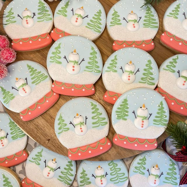 Whimsical Festive Snow Globe Cookies Celebrate Winter with Cheerful Decor.