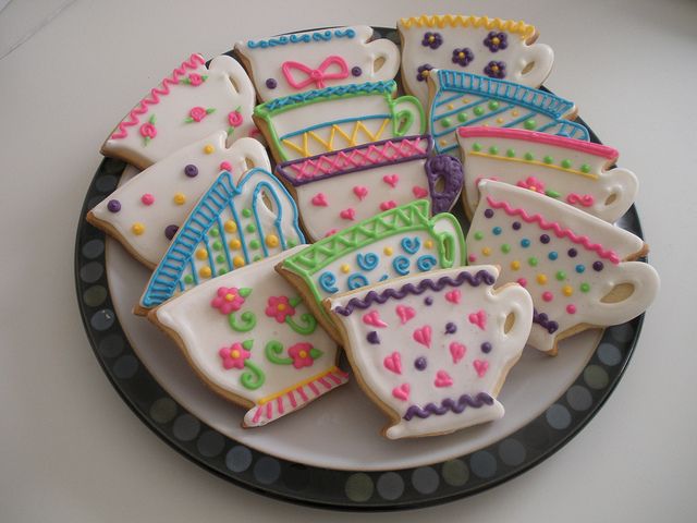 Whimsical Teacup-Shaped Cookies Inspire Vibrant Nail Designs.